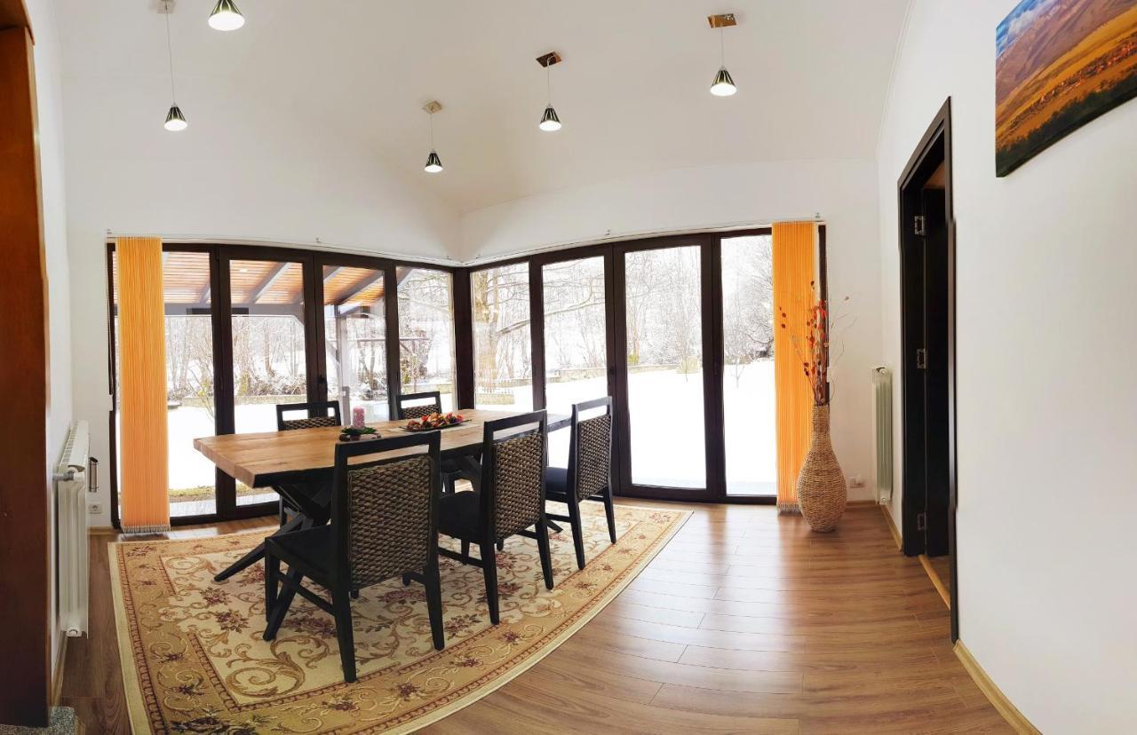 Pensiunea Tudor Breaza Ngoại thất bức ảnh